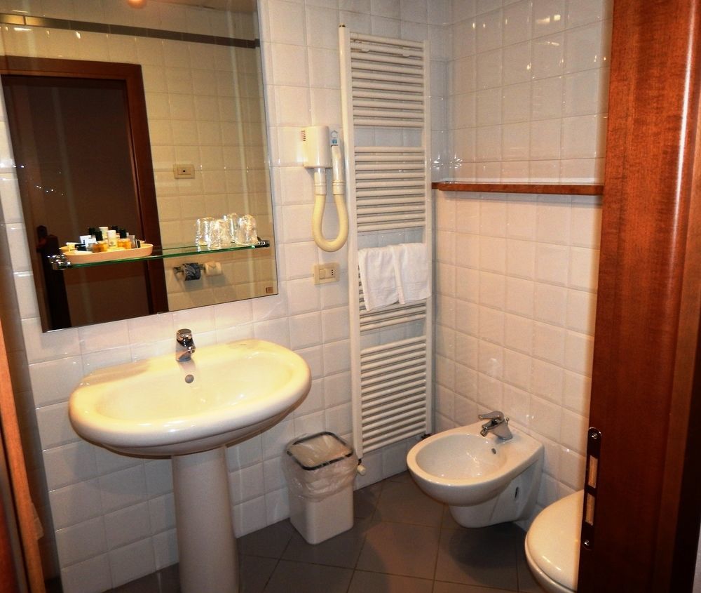 Green Park Bologna Residence Экстерьер фото