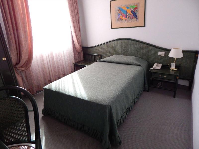 Green Park Bologna Residence Экстерьер фото